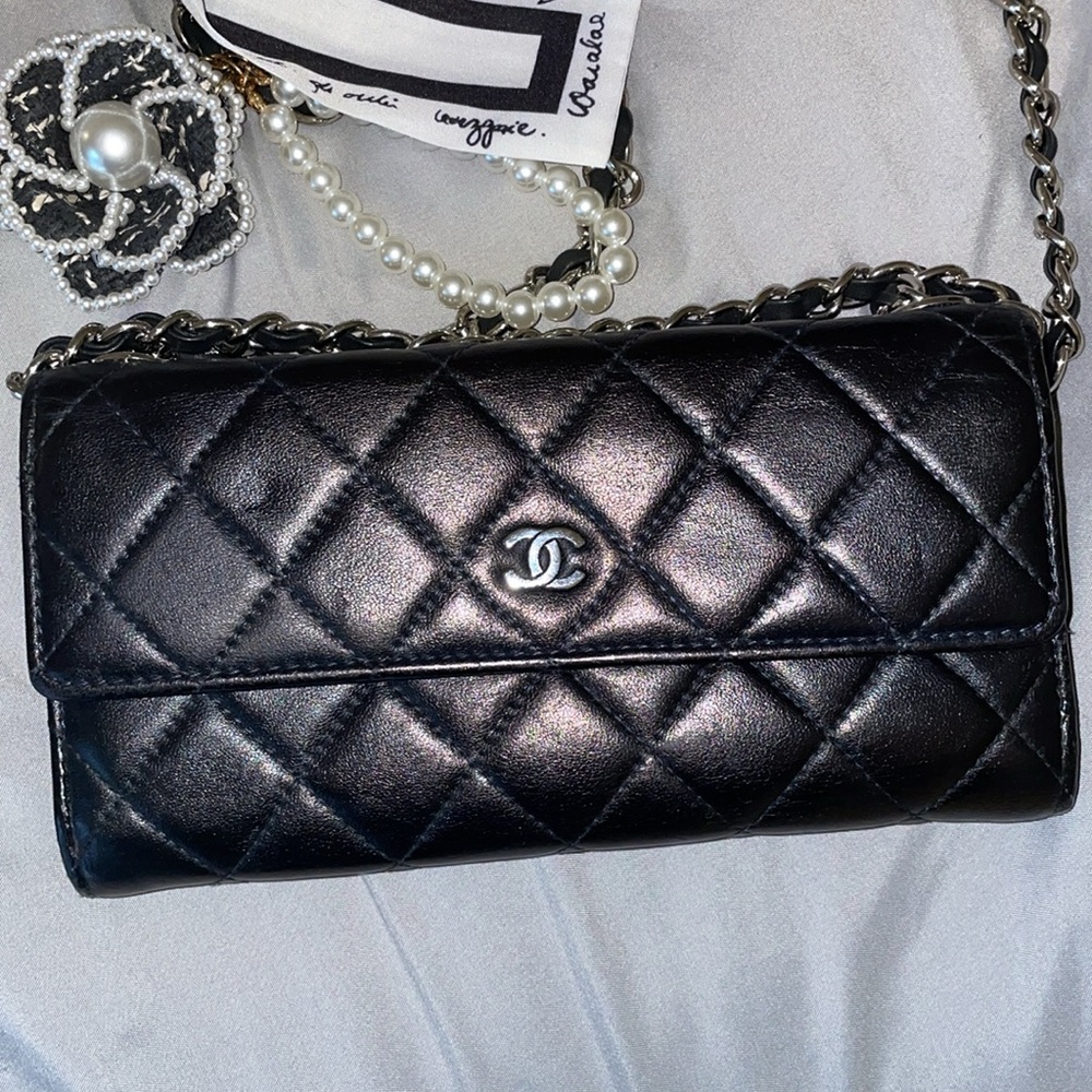 Chanel Wallet on Chain
